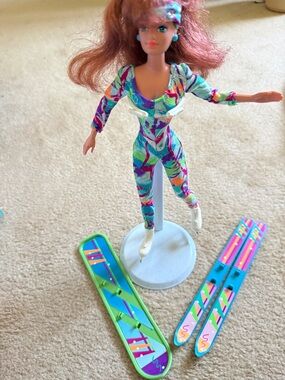 Vintage Midge Winter Sport Barbie in Colorful Neon Ski Outfit